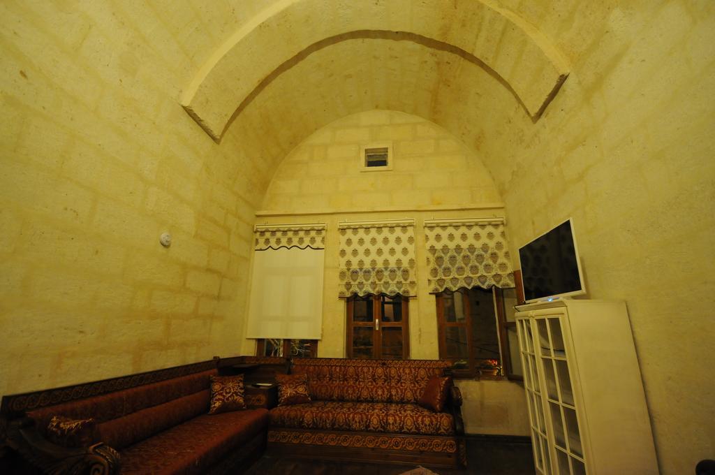 Kardesler Cave Hotel อูร์กุบ ภายนอก รูปภาพ