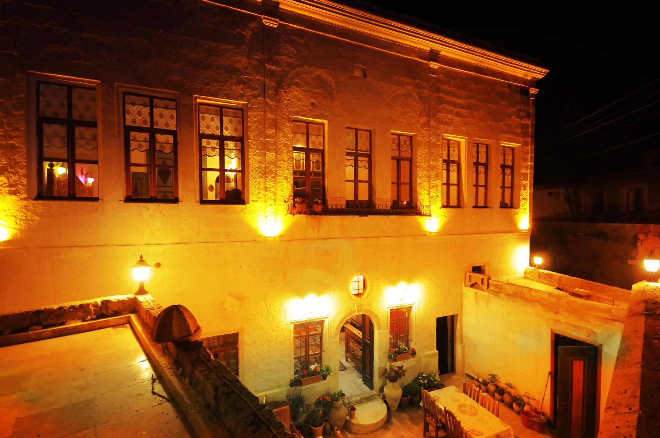 Kardesler Cave Hotel อูร์กุบ ภายนอก รูปภาพ